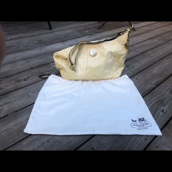 Rare Coach Purse Cream/White - Picture 2 of 16